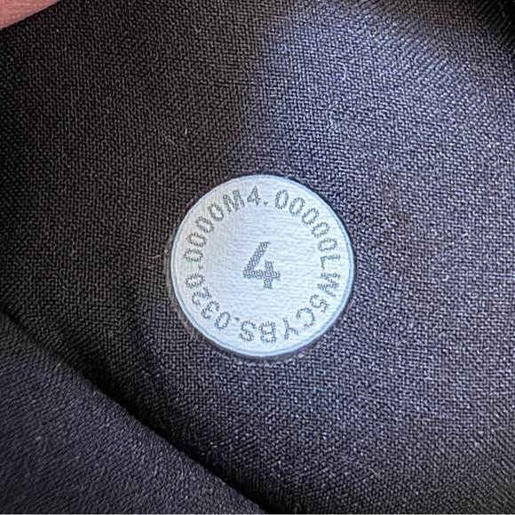 Lululemon Here to There women’s black high rise 7/8 pants - Size 4 - Picture 5 of 5